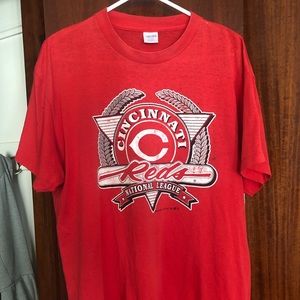 Vintage Cincinnati Reds Graphic T-Shirt / Tee